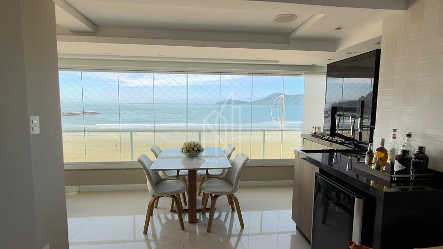 Apartamento Frente mar no Edificio Itaja�u 1