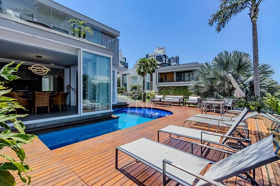 Casa de Alto Padr�o no Condom�nio Porto Riviera Exclusive 1