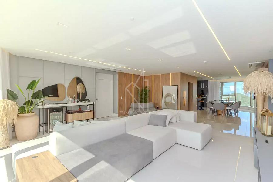 Apartamento  decorado no Edif�cio Yachthouse by Pininfarina 1