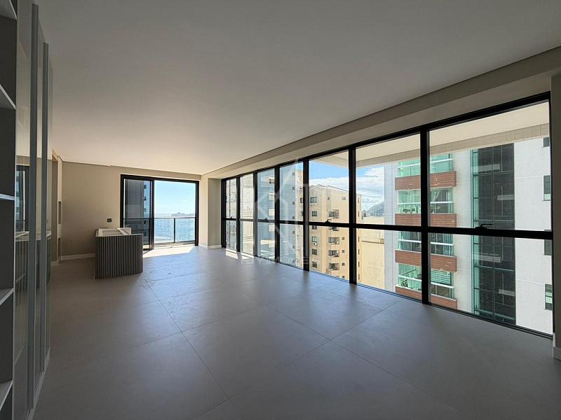 Apartamento quadra mar no Edif�cio Zenith tower 1