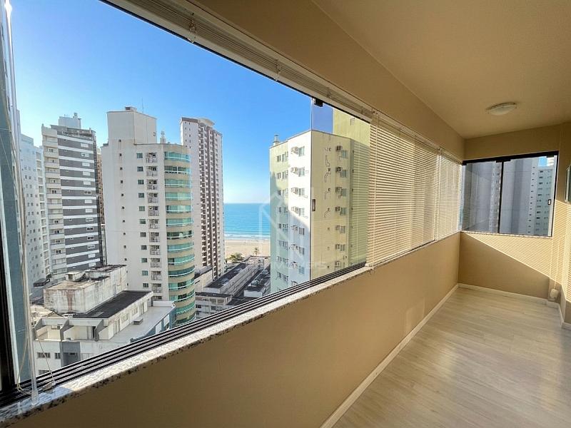 Apartamento quadra mar para venda no Ed. Dom Gabriel 1