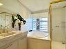 Apartamento finamente mobiliado e decorado a venda no Acqualina Residence 24