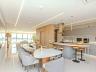 Apartamento  decorado no Edif�cio Yachthouse by Pininfarina 7