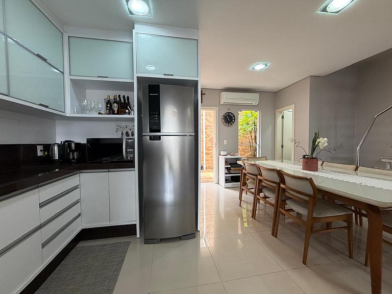 Sobrado Geminado — foto 2