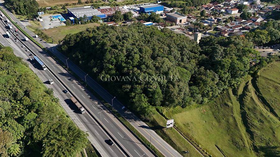 Terreno com 14.175 m� e frente para a BR-101 em Joinville 1