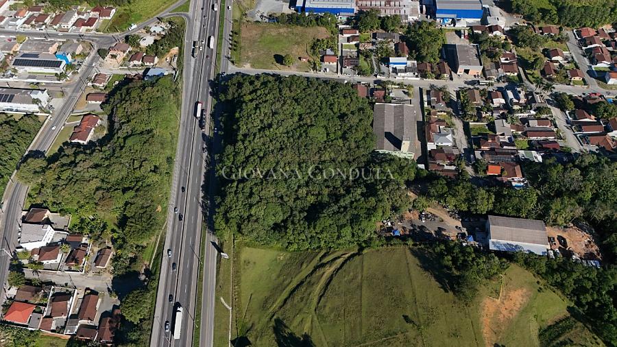Terreno com 14.175 m� e frente para a BR-101 em Joinville 2