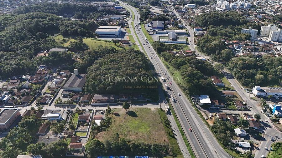 Terreno com 14.175 m� e frente para a BR-101 em Joinville 8