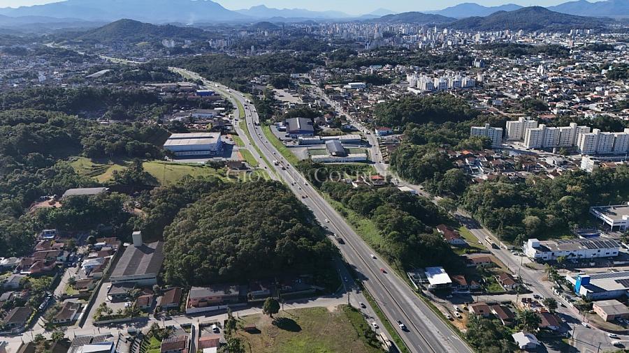 Terreno com 14.175 m� e frente para a BR-101 em Joinville 9