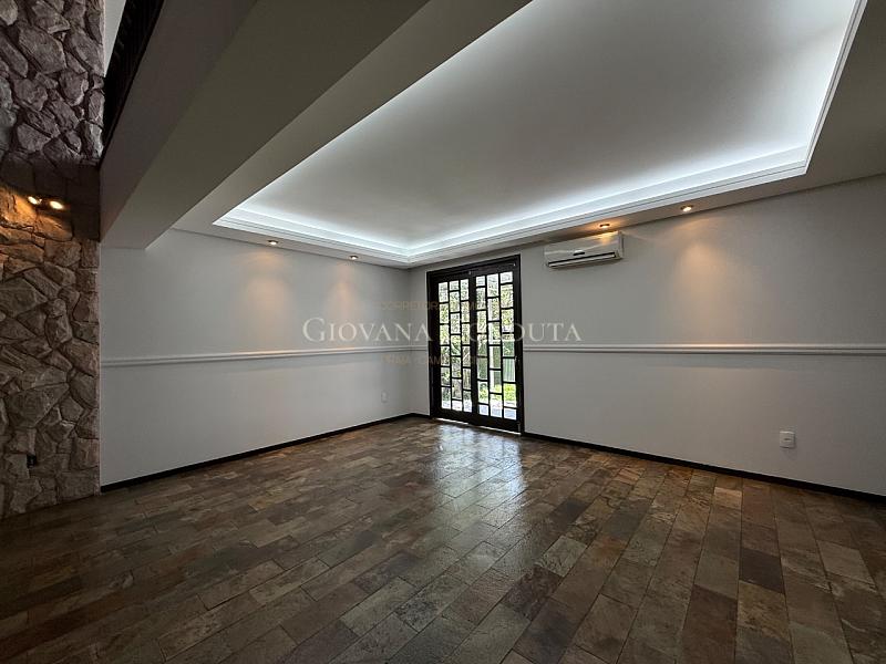 Casa com 207 m� em terreno de 1.579 m� no Am�rica 12