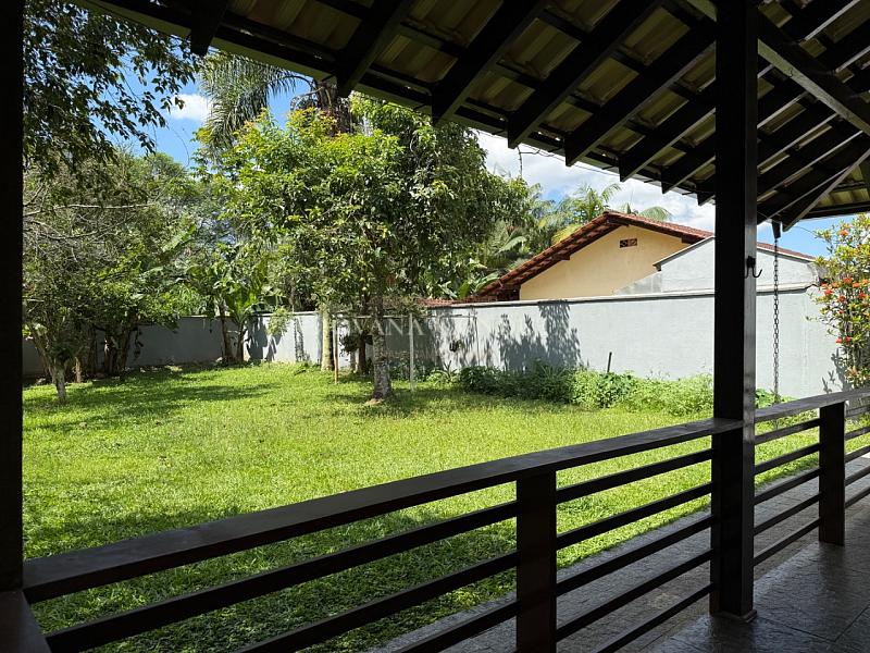 Casa com 207 m� em terreno de 1.579 m� no Am�rica 24