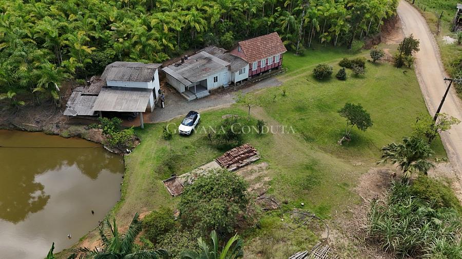 �rea rural escriturada com 67 hectares �s margens do Rio Pira� em Araquari - Morro do Jacu 20