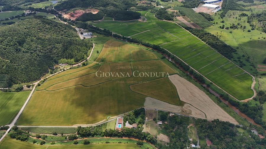 �rea rural escriturada com 67 hectares �s margens do Rio Pira� em Araquari - Morro do Jacu 8