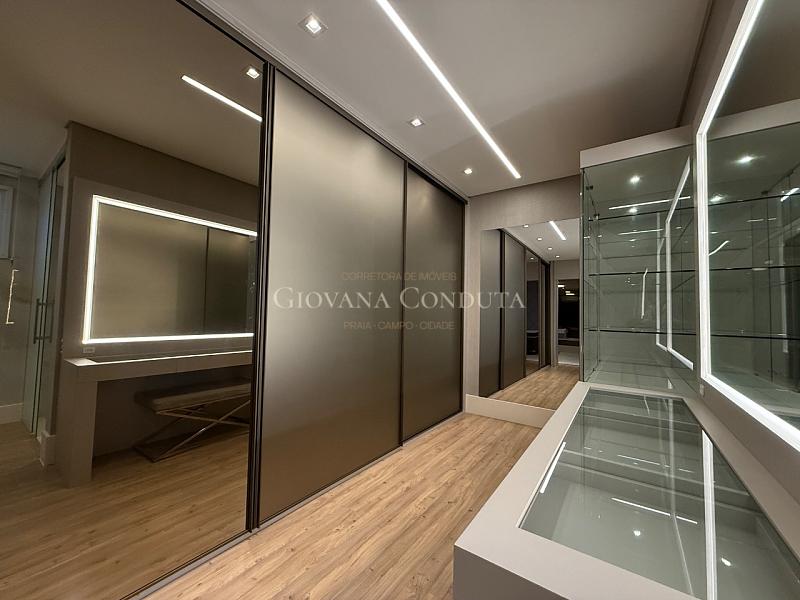 Apartamento 250 m² B. Atiradores 14
