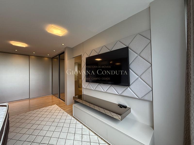Apartamento 250 m² B. Atiradores 18