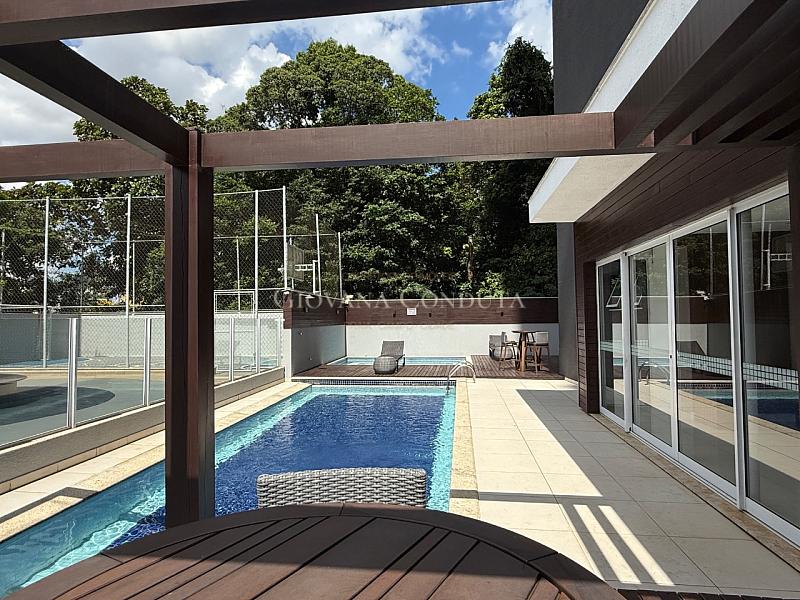 Apartamento 250 m² B. Atiradores 25