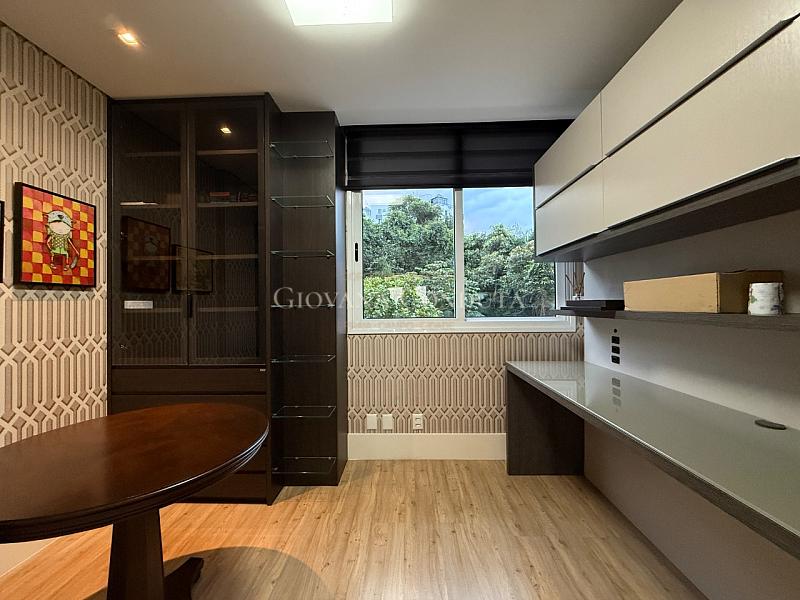 Apartamento 250 m² B. Atiradores 9