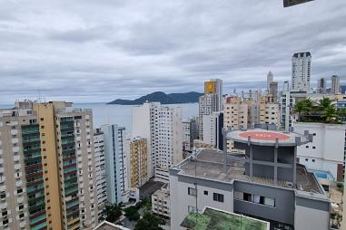 3 Dormitórios - Quadra Mar