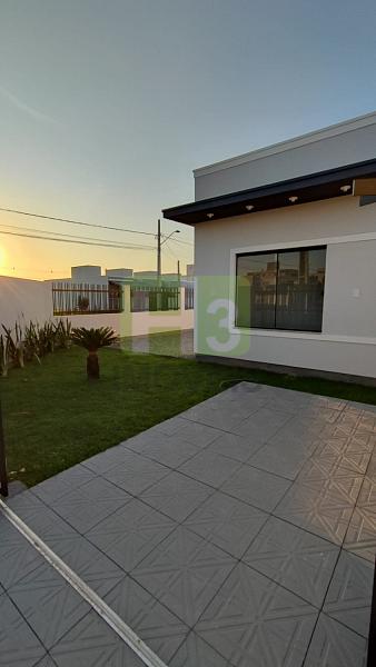 Casa de Esquina pr�ximo ao Kompr�o 1