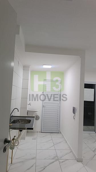 APARTAMENTO DE 02 QUARTOS  (TÉRREO) — foto 2