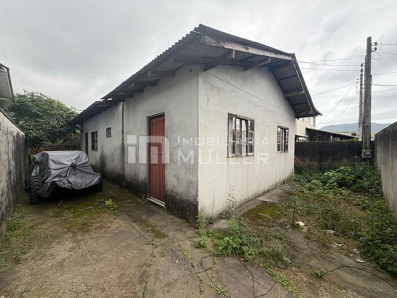 Casa � venda com terreno do 200m� no Cidade Nova! 200m� � venda por R$ 450.000 / Cidade Nova, Itajai - SC 1