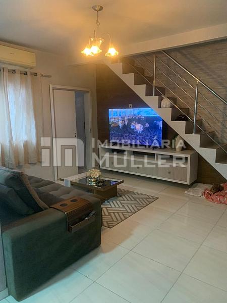 Sobrado no S�o Jo�o com 01 su�te e 02 dormit�rios � venda! 140m� � venda por R$ 900.000 / S�o Jo�o - Itaja�, SC 1