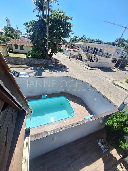 Investimento em Penha: Pousada Próxima à Praia de Armação — foto 4