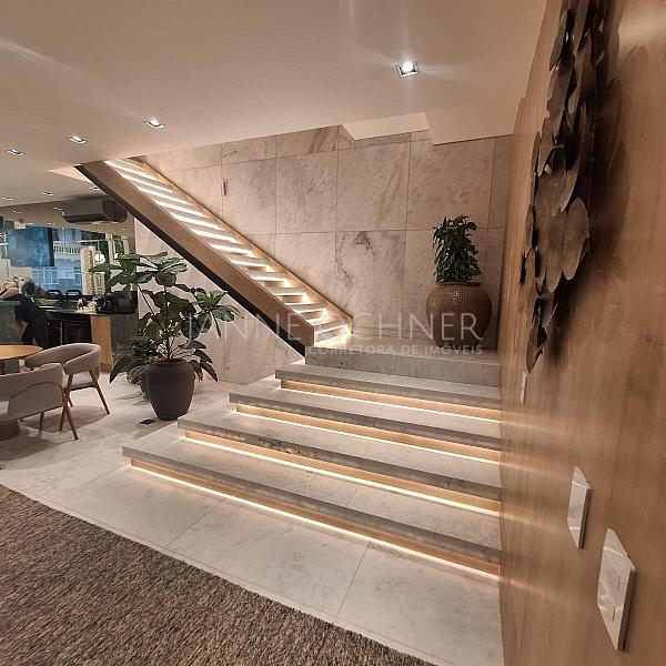 Oportunidade Única: Loja com Pé-Direito Duplo no Coração de Balneário Camboriú — foto 14