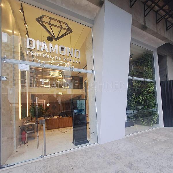 Oportunidade Única: Loja com Pé-Direito Duplo no Coração de Balneário Camboriú — foto 2