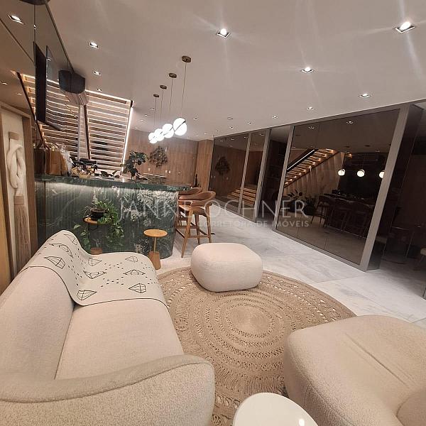 Oportunidade Única: Loja com Pé-Direito Duplo no Coração de Balneário Camboriú — foto 8