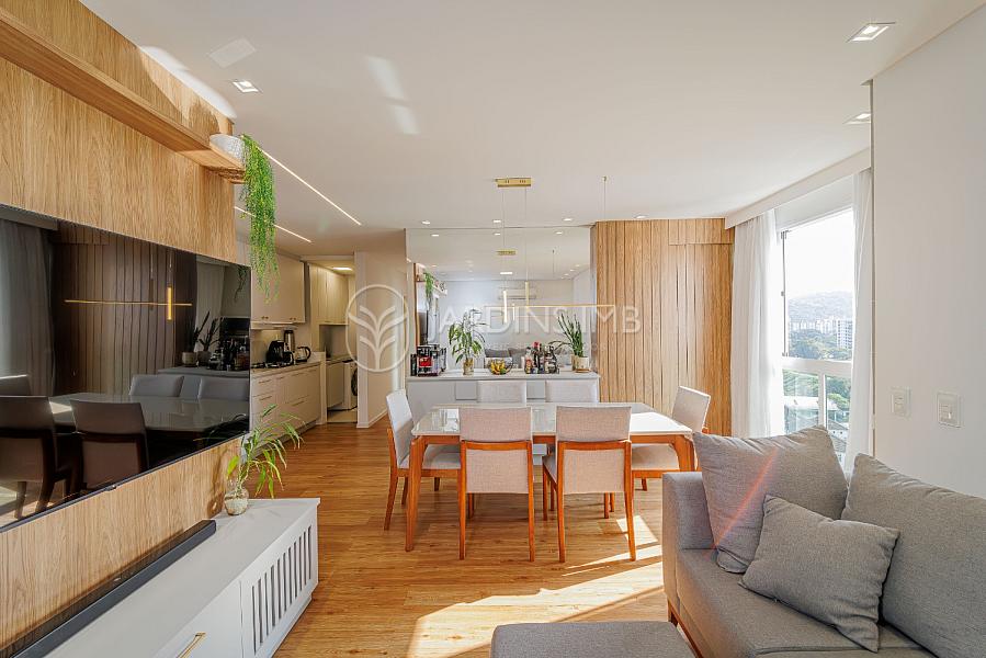 APARTAMENTO COM 3 DORMITÓRIOS NO CENTRO — foto 2