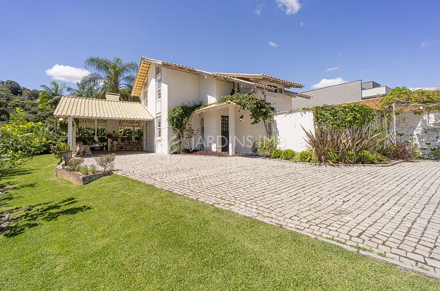 CASA EXCLUSIVA A VENDA NO BAIRRO AM�RICA 1
