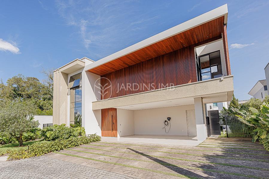 CASA EM CONDOM�NIO FECHADO  ROYAL GARDEN 1