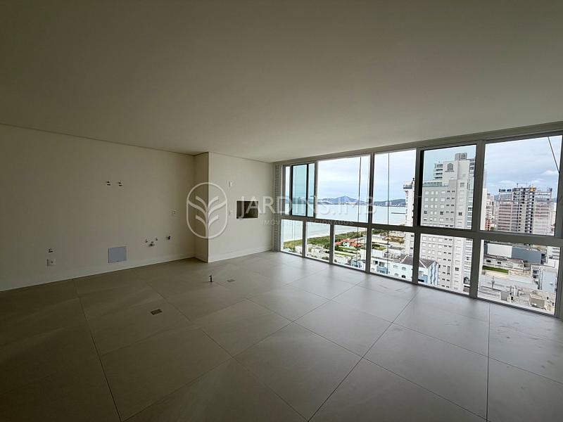 APARTAMENTO COM 3 SU�TES NO ED. RHODES EM PI�ARRAS 1