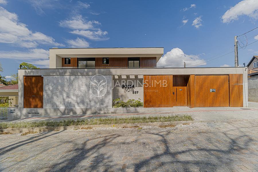CASA EM CONDOMIN�O FECHADO NO GL�RIA 1