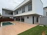 CASA  EM CONDOMINIO FECHADO COM 4 SU�TES 3
