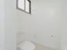 CASA EM CONDOMIN�O FECHADO NO GL�RIA 9