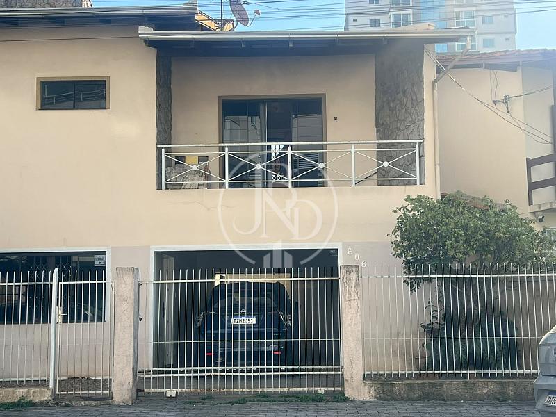 Casa � venda na Vila Oper�ria 1