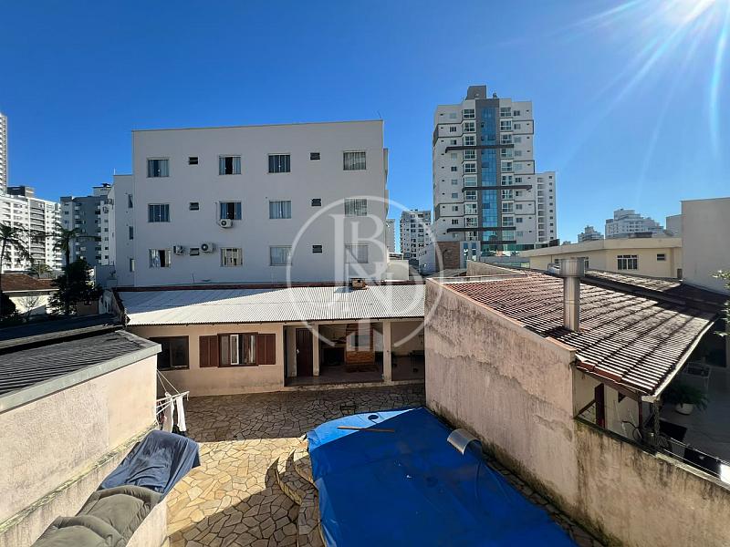 Casa � venda na Vila Oper�ria 2