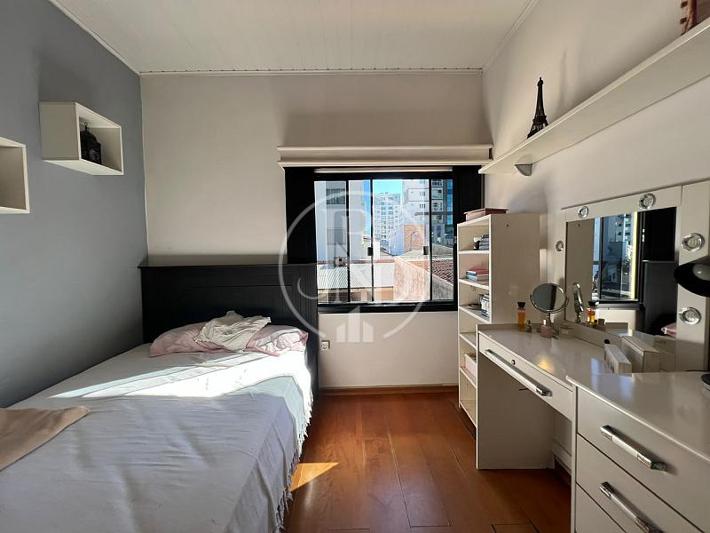 Casa � venda na Vila Oper�ria 11