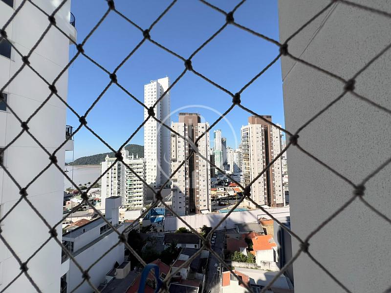 Apartamento no Residencial Ilha Coral 12