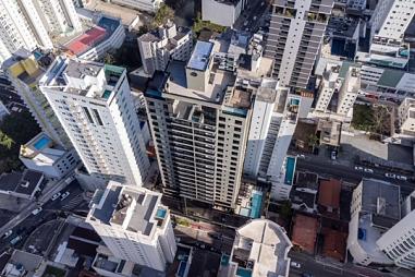 Apartamento com 4 quartos à venda, 145m², 5 banheiros, 2 garagens - Pioneiros - Balneário Camboriú