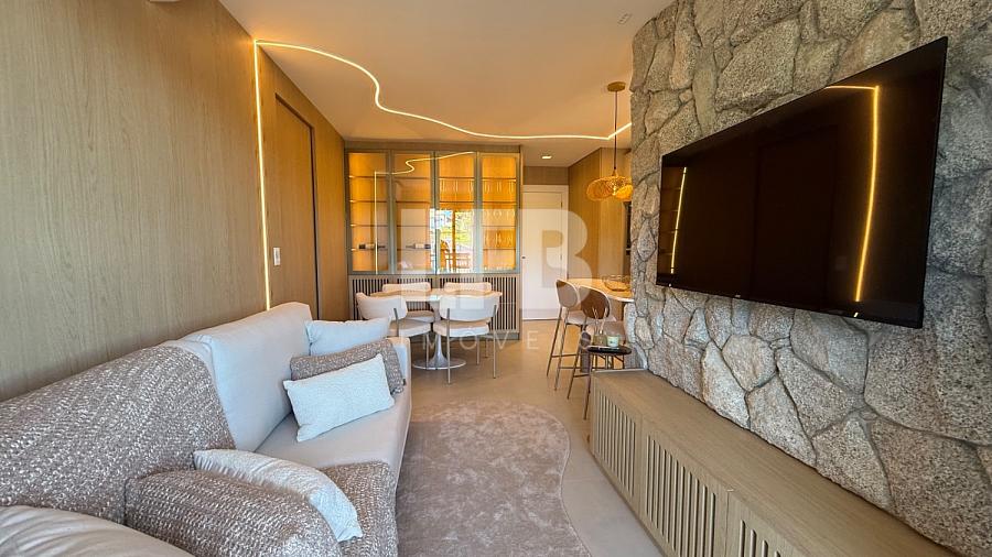 Apartamento com 2 quartos à venda, 64m², 2 banheiros, 1 garagem - Praia dos Amores - Balneário Camboriú — foto 1