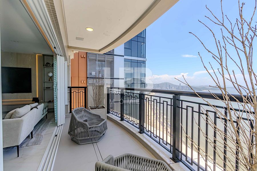 Apartamento com 5 quartos à venda, 230m², 6 banheiros, 5 garagens - Centro - Balneário Camboriú — foto 3