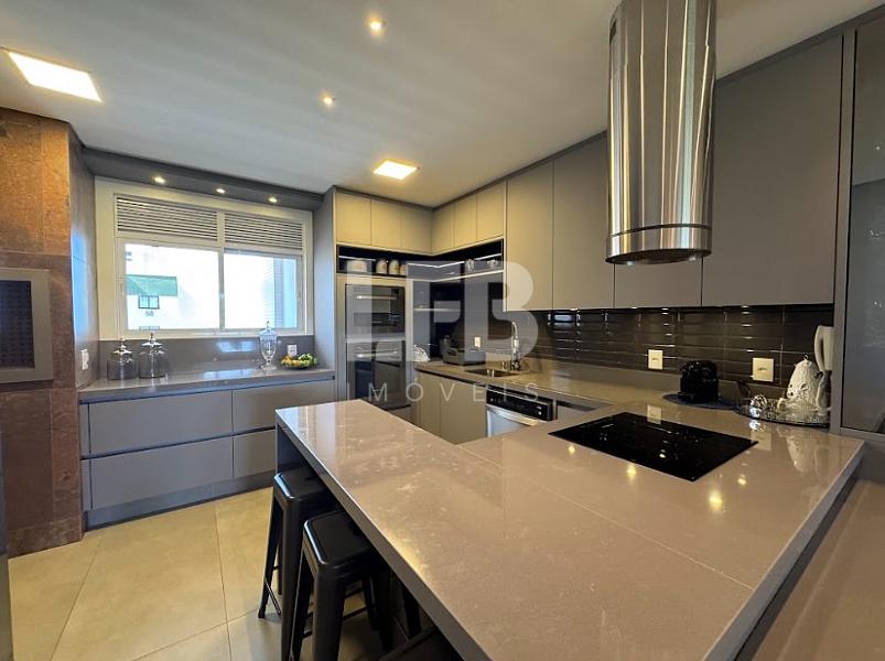 Apartamento com 4 quartos à venda, 153m², 5 banheiros, 3 garagens - Barra Sul - Balneário Camboriú — foto 2