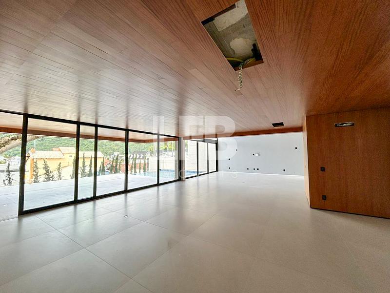 Casa mobiliada com 4 suítes no condomínio Bella Vista — foto 2