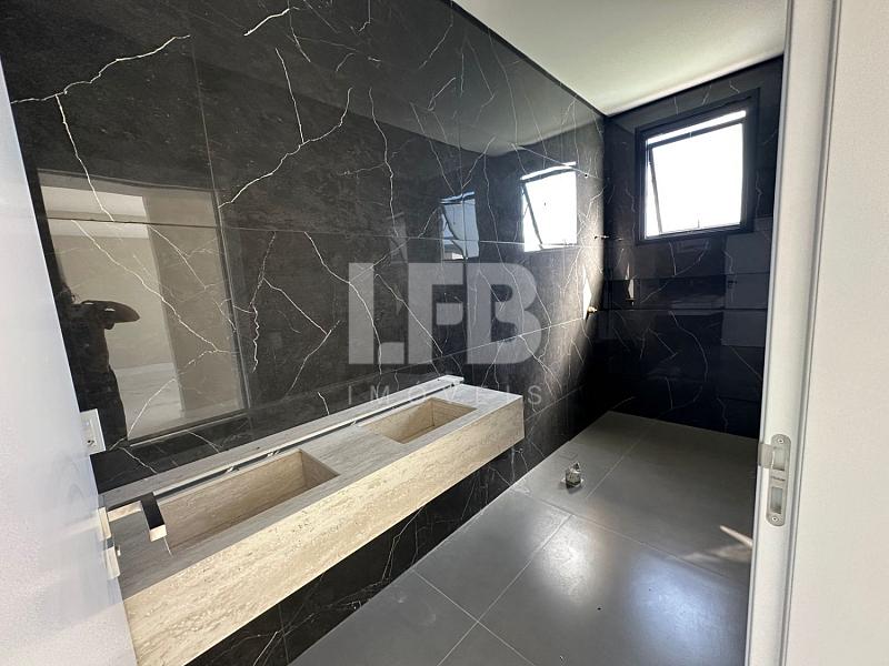 Casa de alto padrão com 5 suítes no Condomínio Caledônia - Camboriú — foto 17