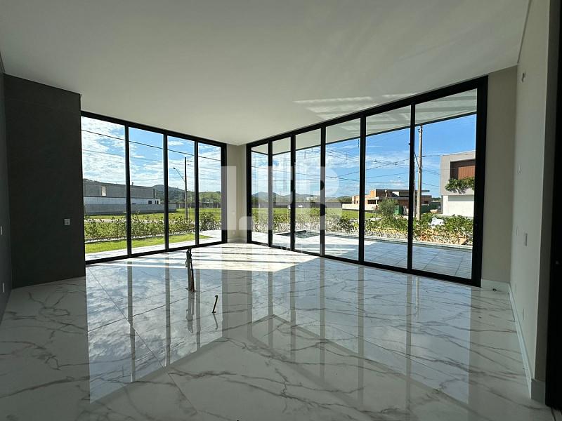 Casa de alto padrão com 5 suítes no Condomínio Caledônia - Camboriú — foto 4