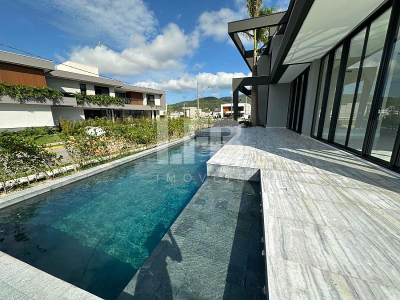 Casa de alto padrão com 5 suítes no Condomínio Caledônia - Camboriú — foto 2