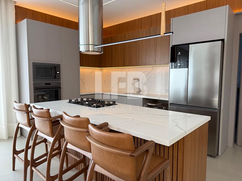 Casa mobiliada com 5 suítes no Condomínio Caledônia - Camboriú — foto 2