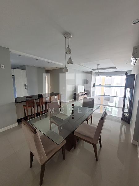 Apartamento com  4 suítes no Bairro Pioneiros, Balneário Camboriú — foto 2